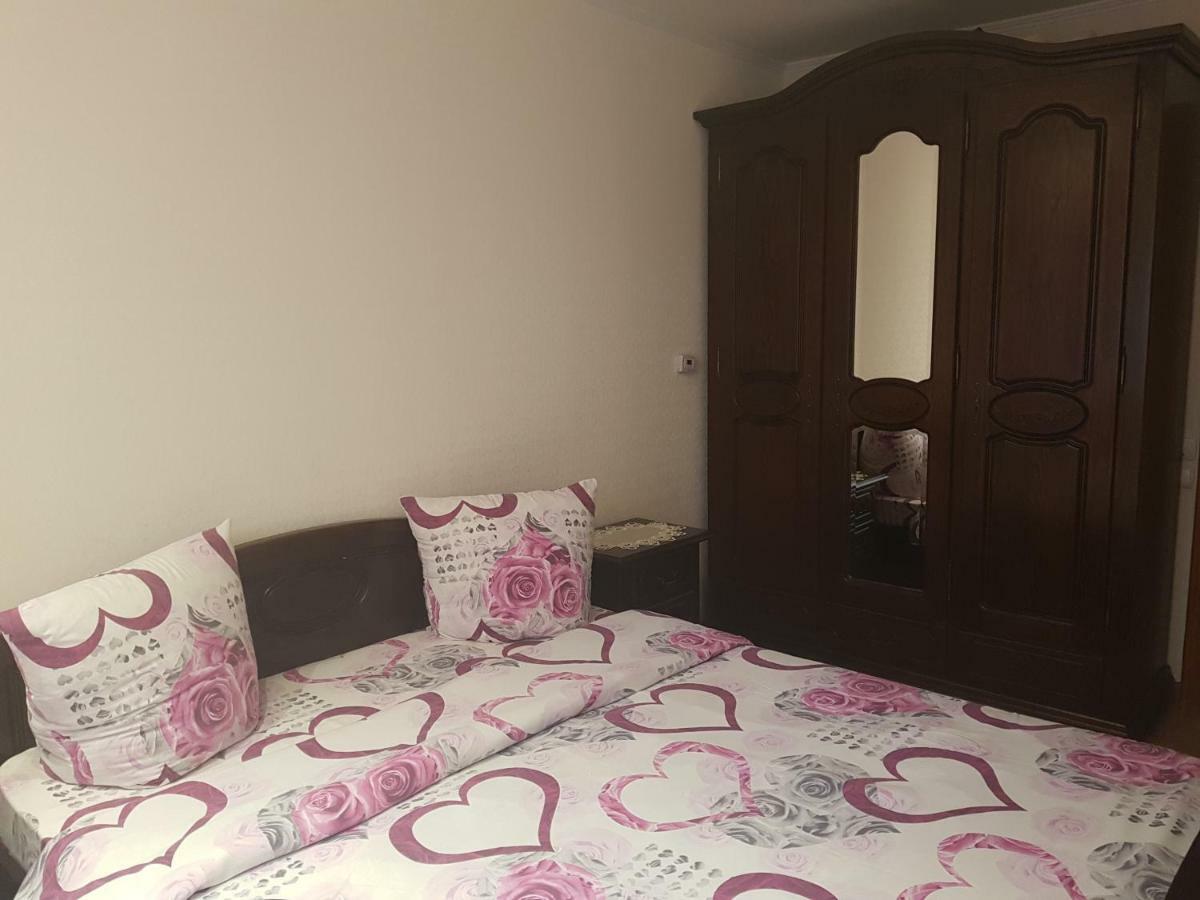 Diana Apartament Yaş Dış mekan fotoğraf